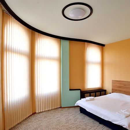 Hotel Cascade プレベン エクステリア 写真